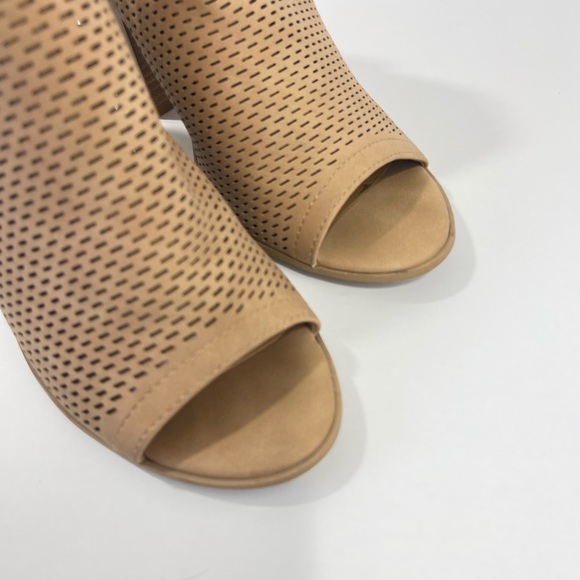 Soda Camel Brown Block Heel Open Toe Booties - Picture 4 of 5